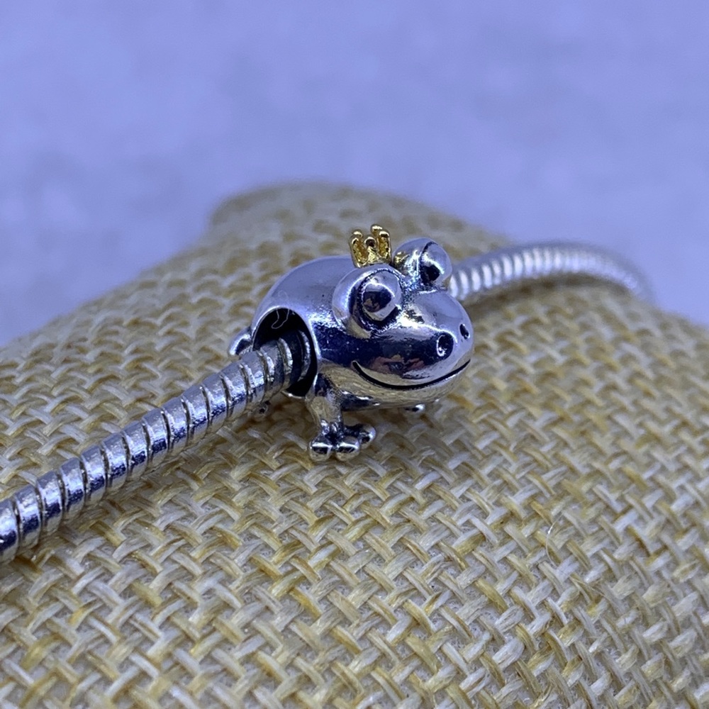 Sterling silver frog prince charm bead